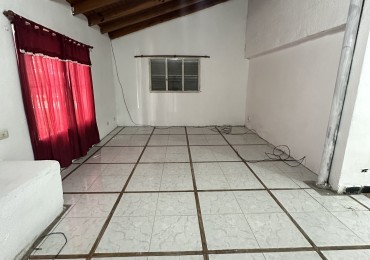 Casa 2 dormitorios - Con Garaje - Ludueña - ROSARIO