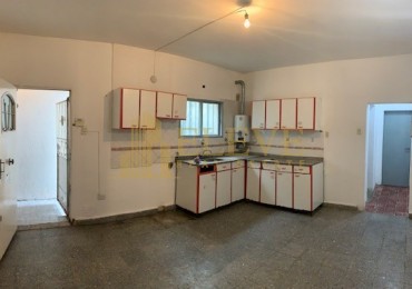 Casa 2 dormitorios - B° Godoy - ROSARIO